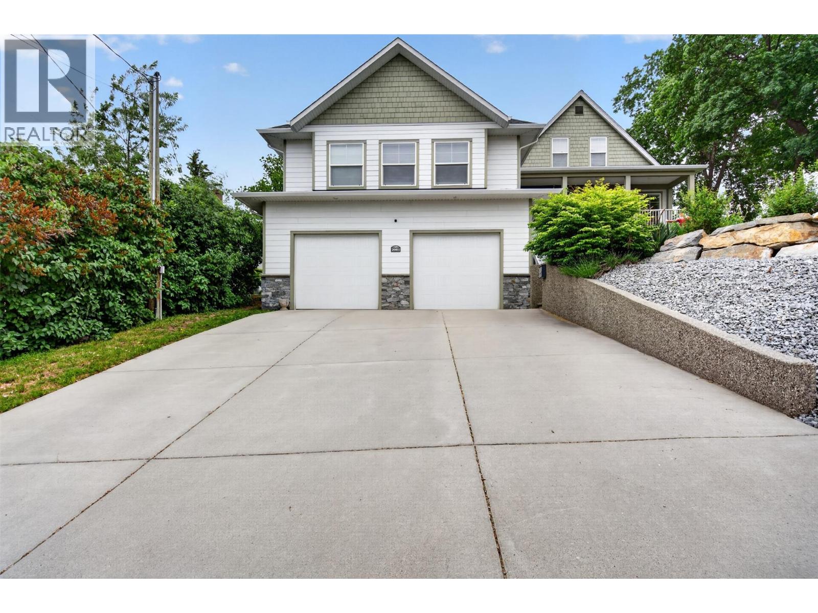 2901 23 Street, Vernon, British Columbia  V1T 4J8 - Photo 6 - 10389983