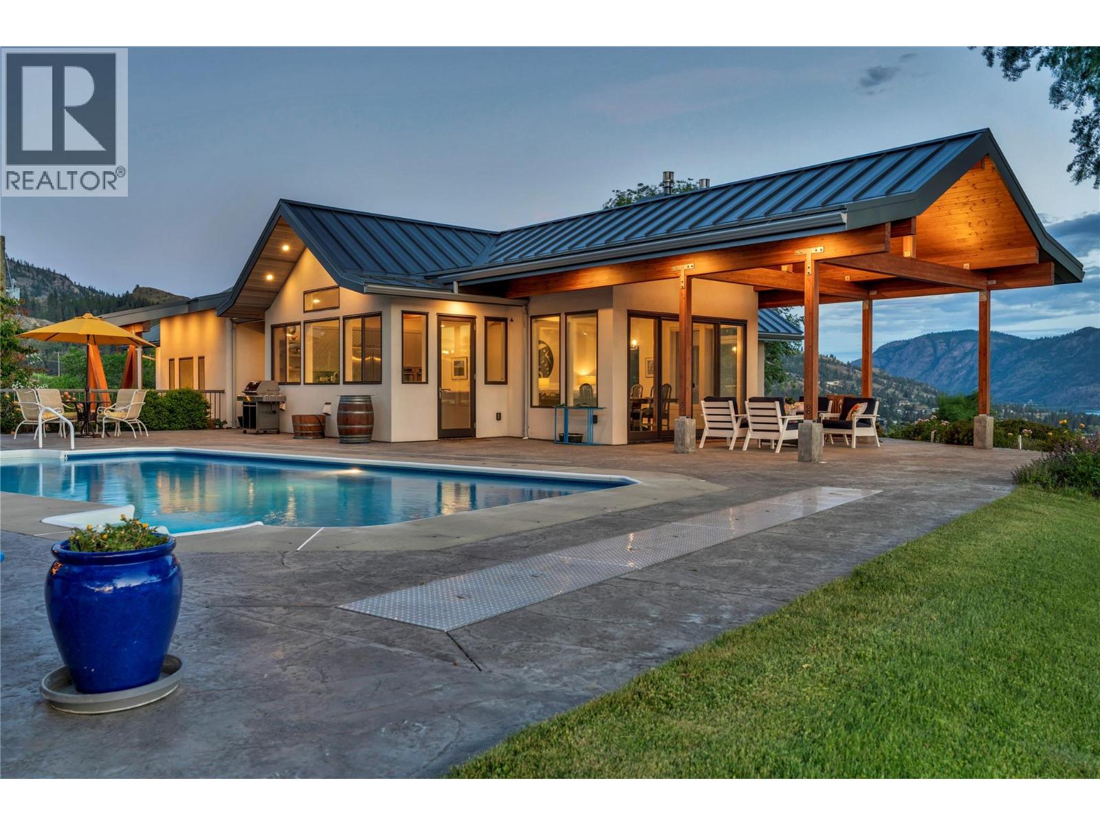 320 Parsons Road, Okanagan Falls, British Columbia  V0H 1R3 - Photo 1 - 10390476