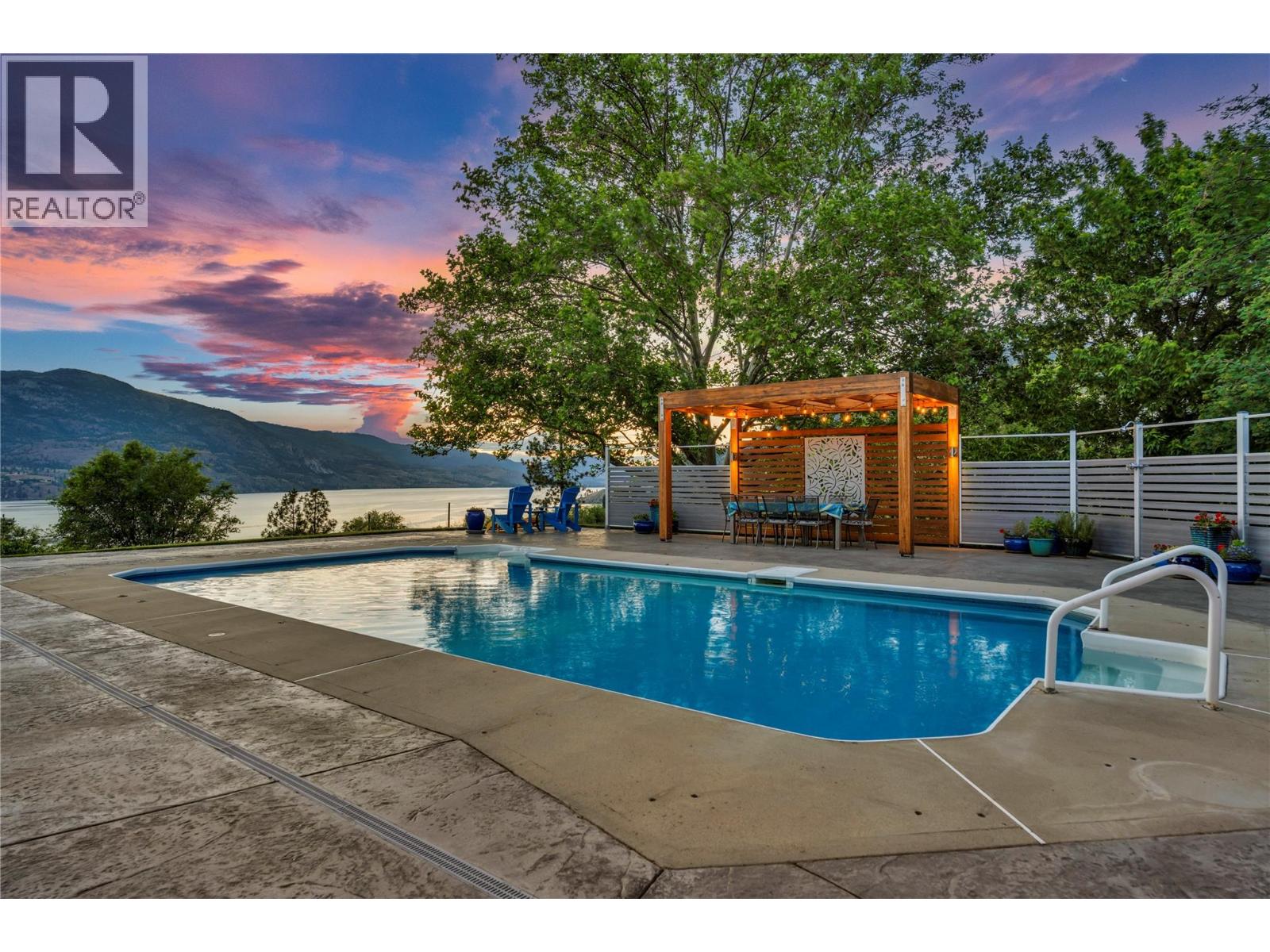 320 Parsons Road, Okanagan Falls, British Columbia  V0H 1R3 - Photo 2 - 10390476