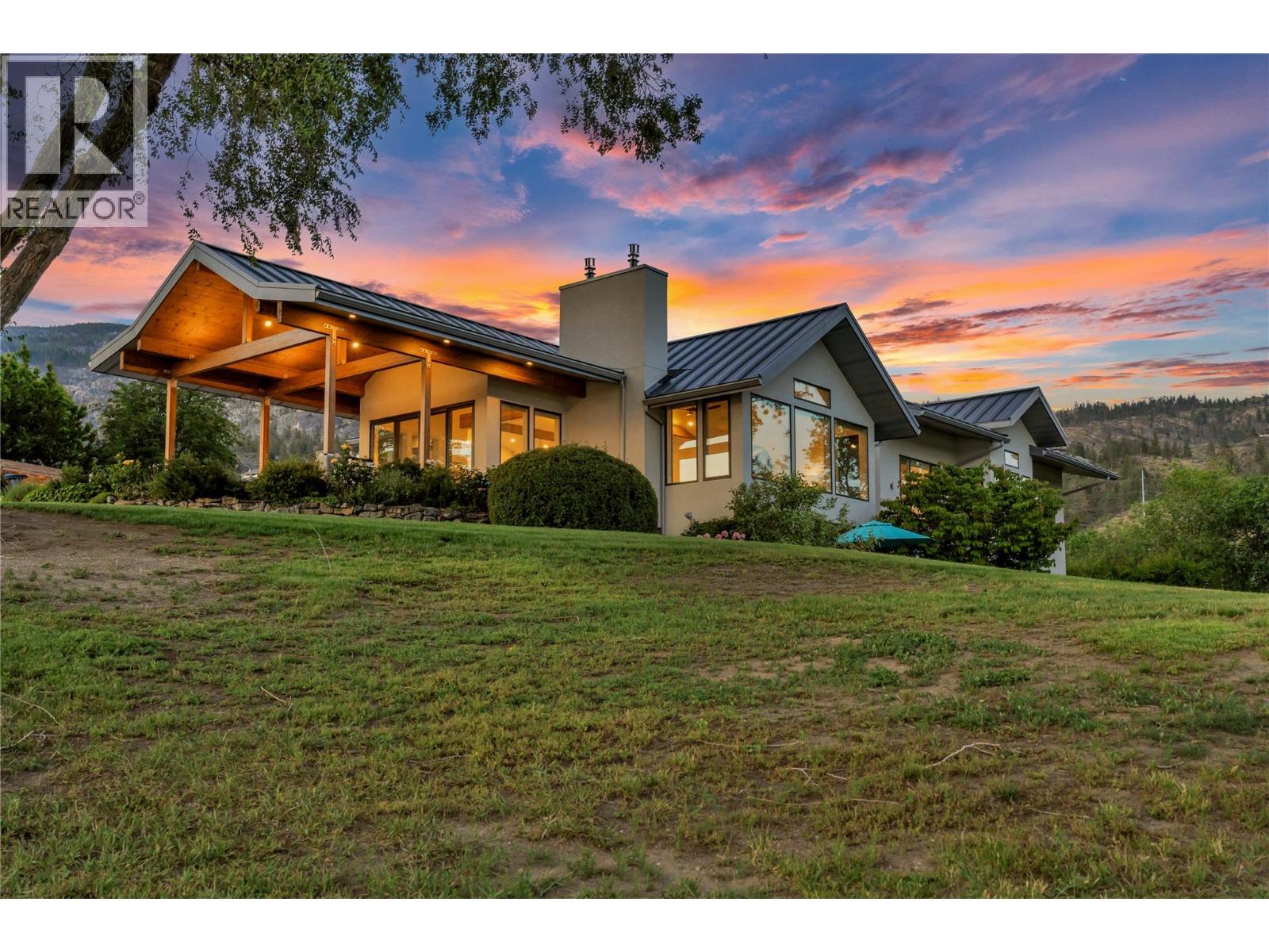 320 Parsons Road, Okanagan Falls, British Columbia  V0H 1R3 - Photo 4 - 10390476