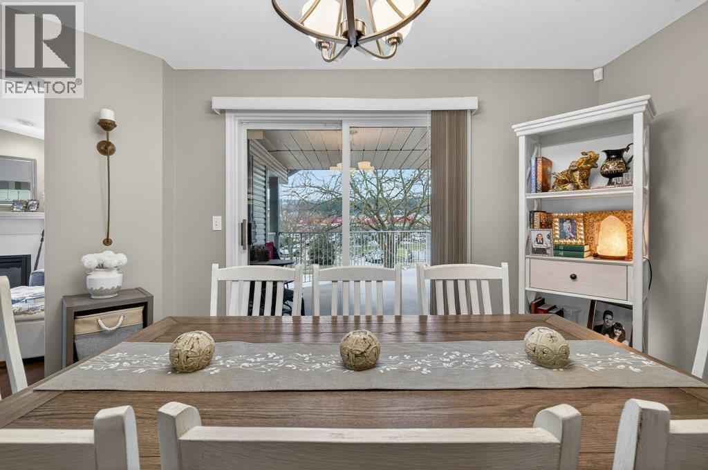 111 Harbourfront Drive Unit# 2, Salmon Arm, British Columbia  V1E 1A3 - Photo 19 - 10390394
