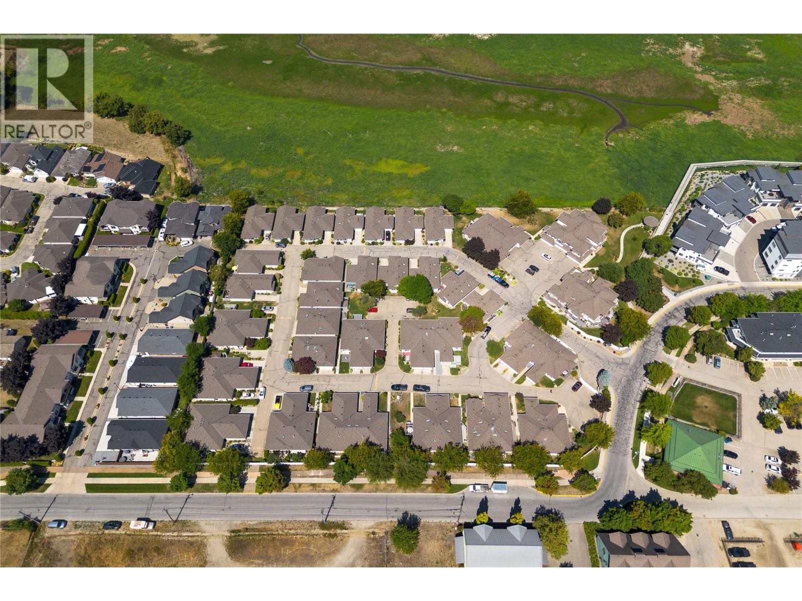 111 Harbourfront Drive Unit# 2, Salmon Arm, British Columbia  V1E 1A3 - Photo 74 - 10390394