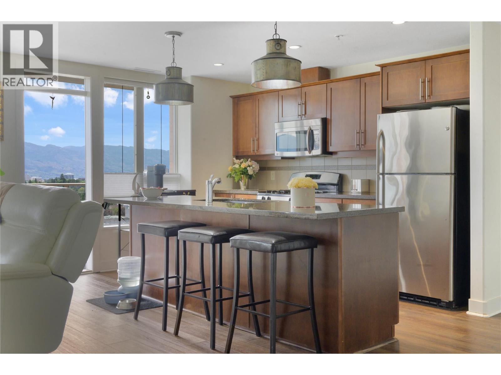 1160 Bernard Avenue Unit# 1008, Kelowna, British Columbia  V1Y 6R2 - Photo 10 - 10390352