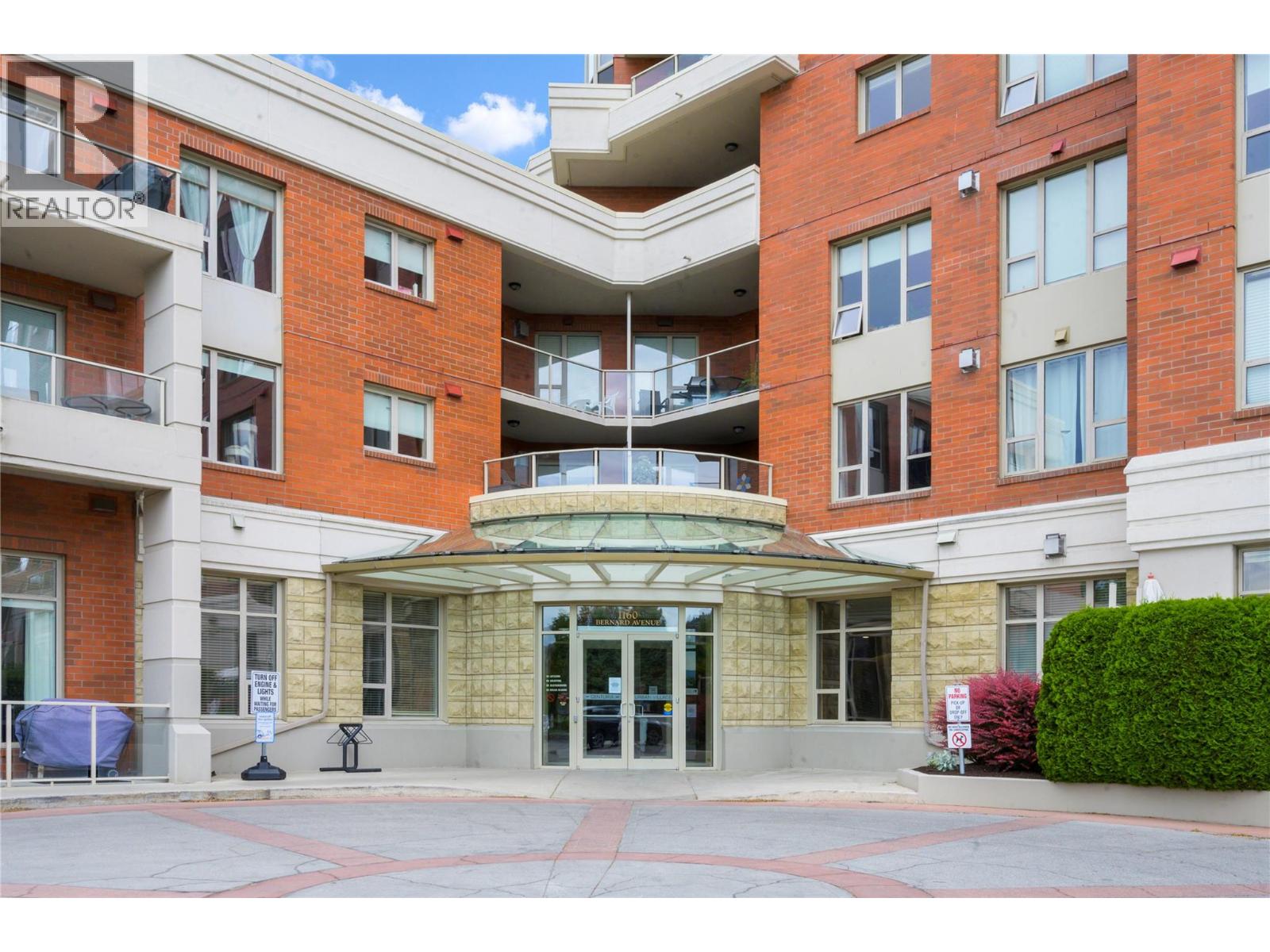 1160 Bernard Avenue Unit# 1008, Kelowna, British Columbia  V1Y 6R2 - Photo 3 - 10390352