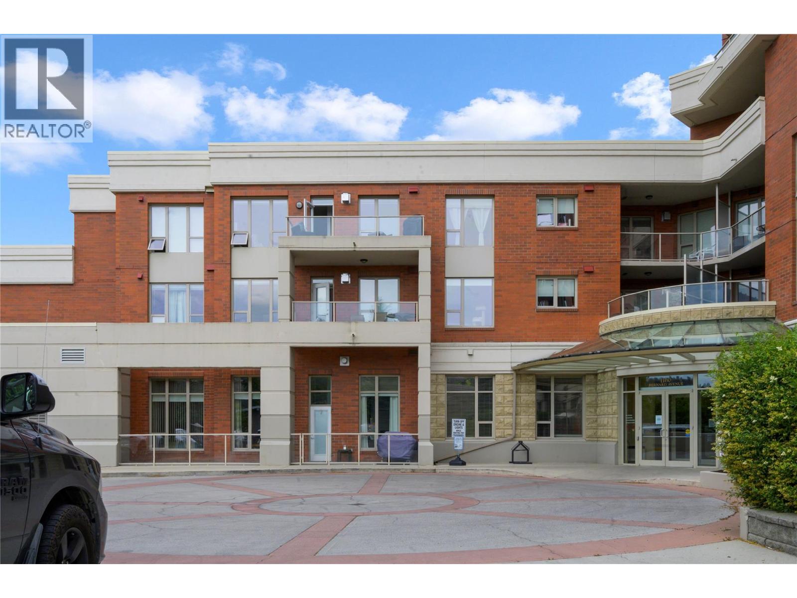 1160 Bernard Avenue Unit# 1008, Kelowna, British Columbia  V1Y 6R2 - Photo 4 - 10390352