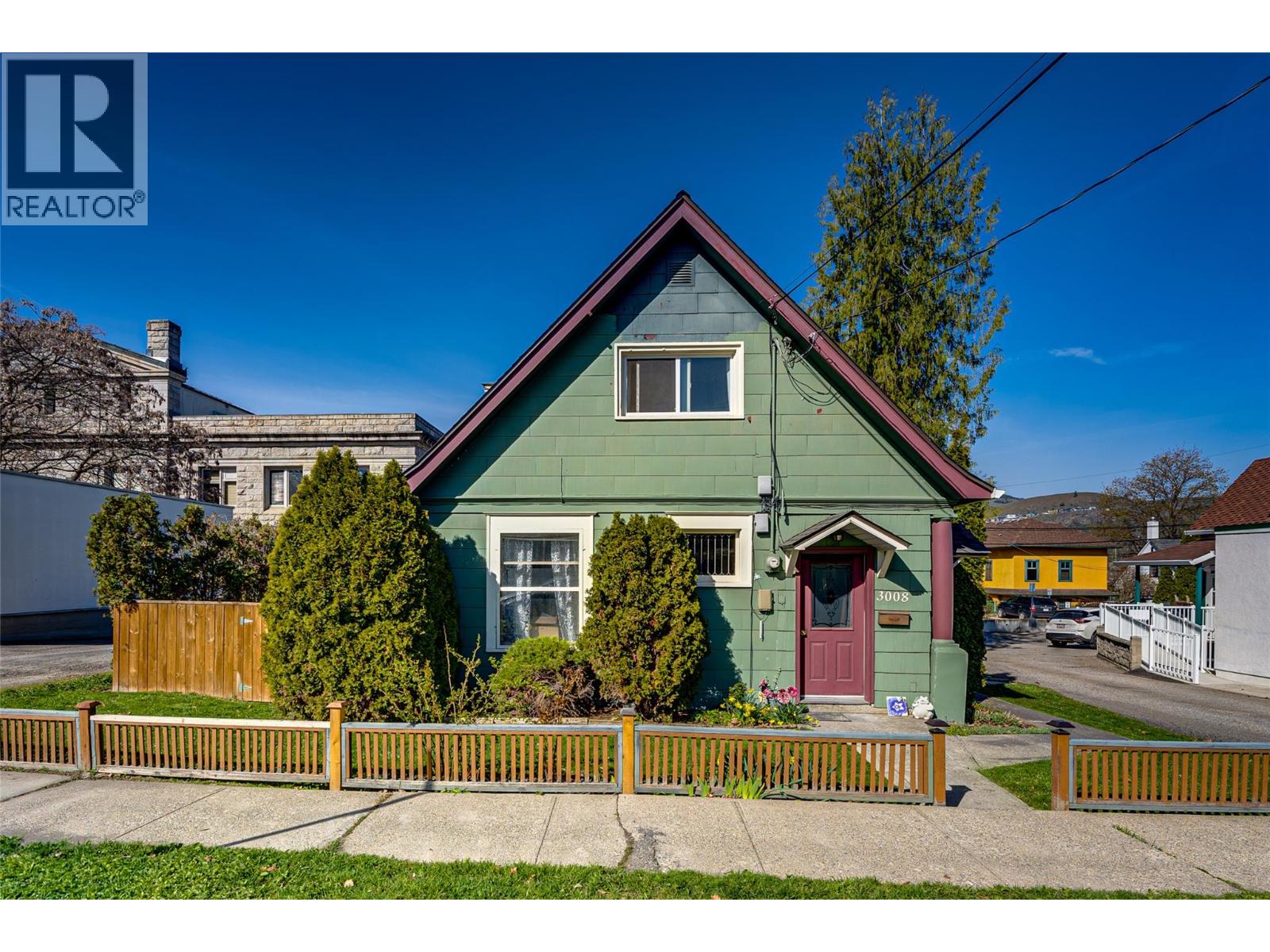 3008 26 Street, Vernon, British Columbia  V1T 4V1 - Photo 2 - 10389806