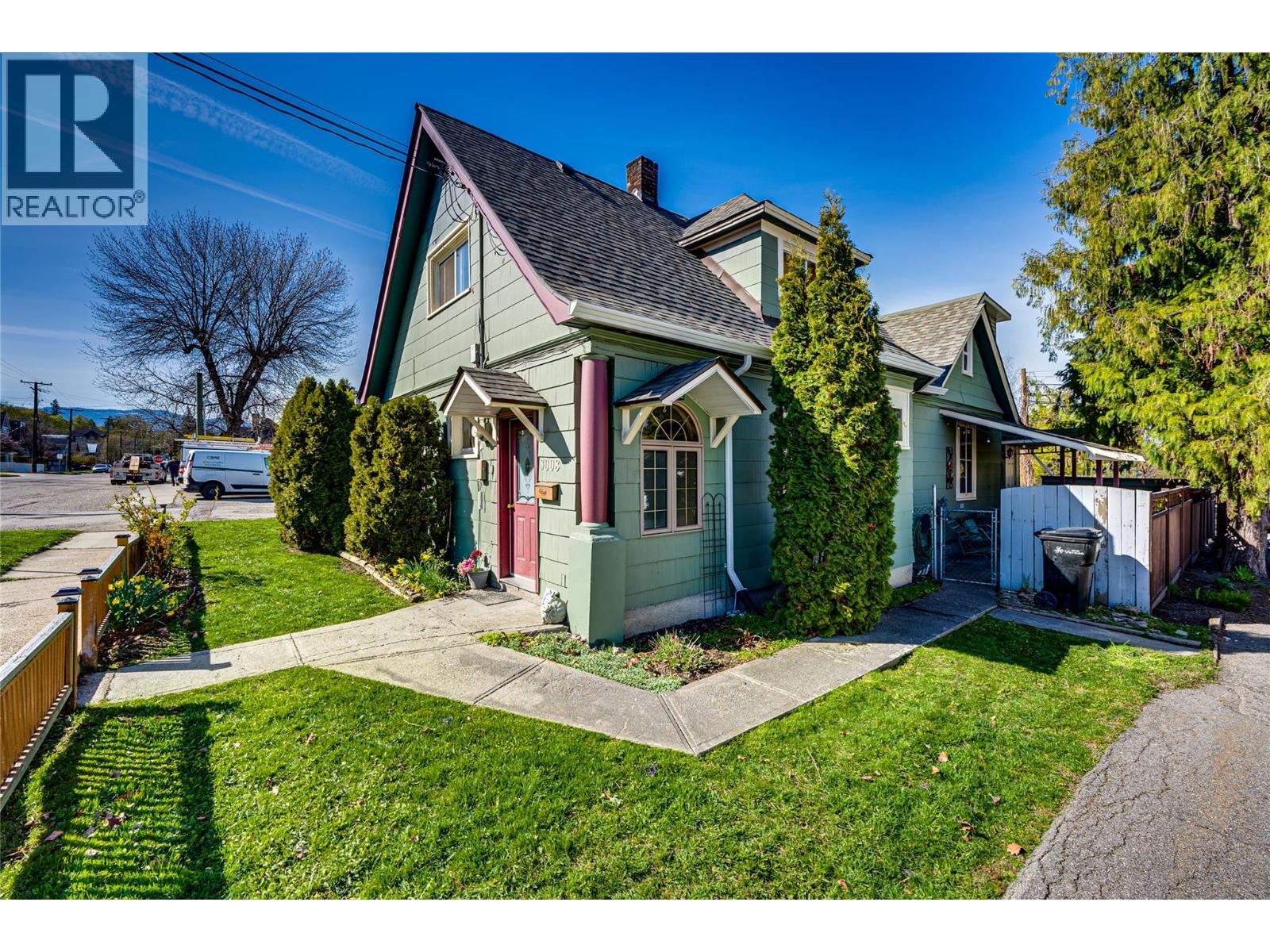 3008 26 Street, Vernon, British Columbia  V1T 4V1 - Photo 4 - 10389806