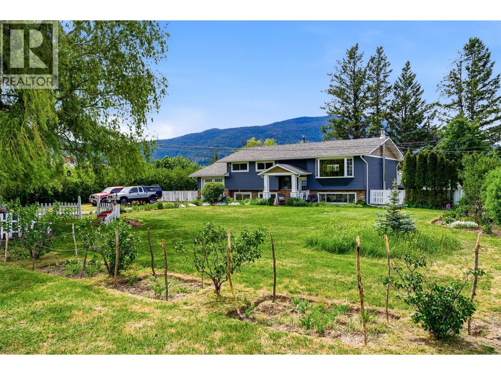 2920 Ransom Avenue, Merritt, British Columbia  V1K 1E7 - Photo 2 - 10389079