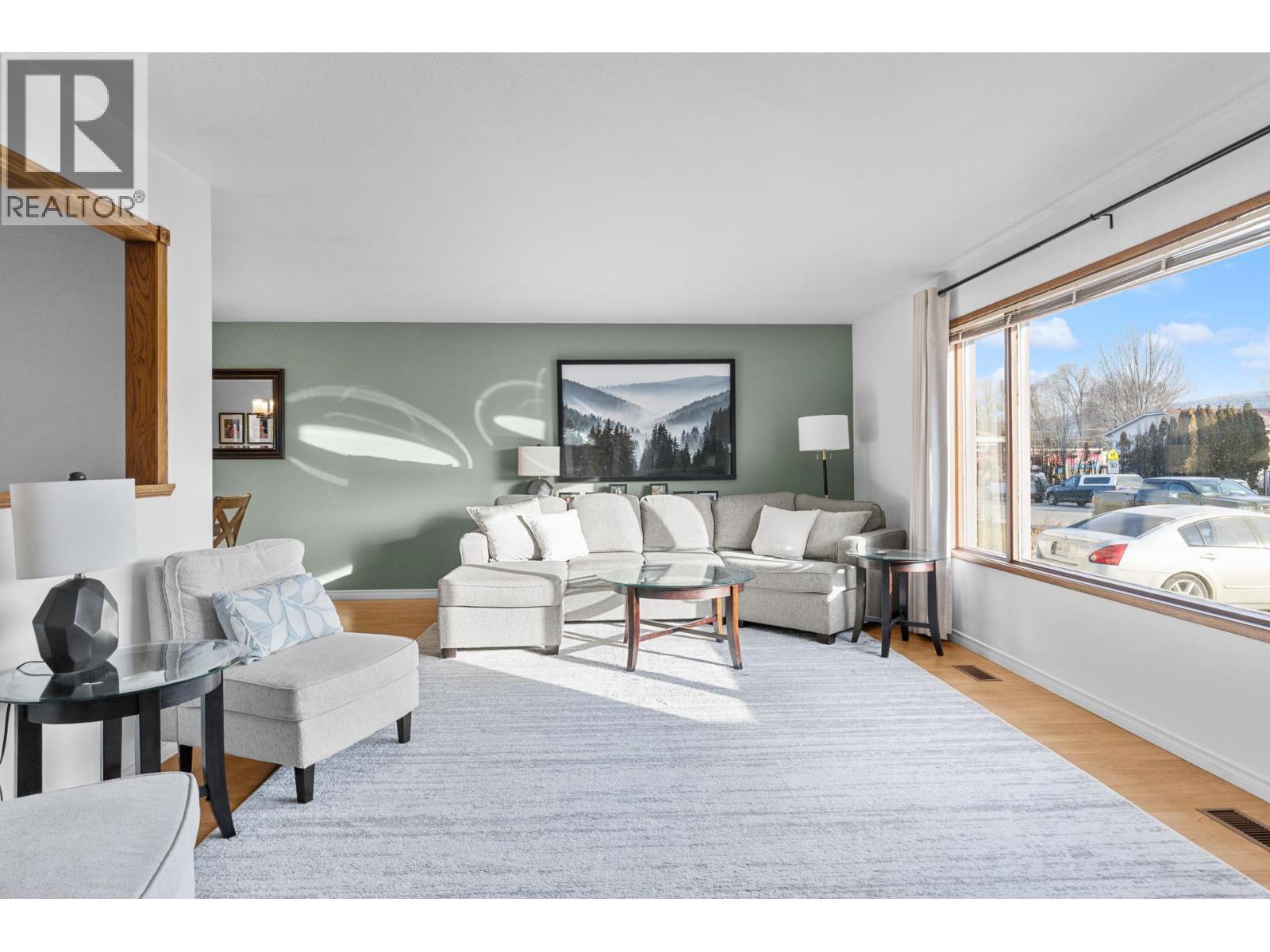 280 Kneller Road, Kelowna, British Columbia  V1X 7A1 - Photo 2 - 10390342