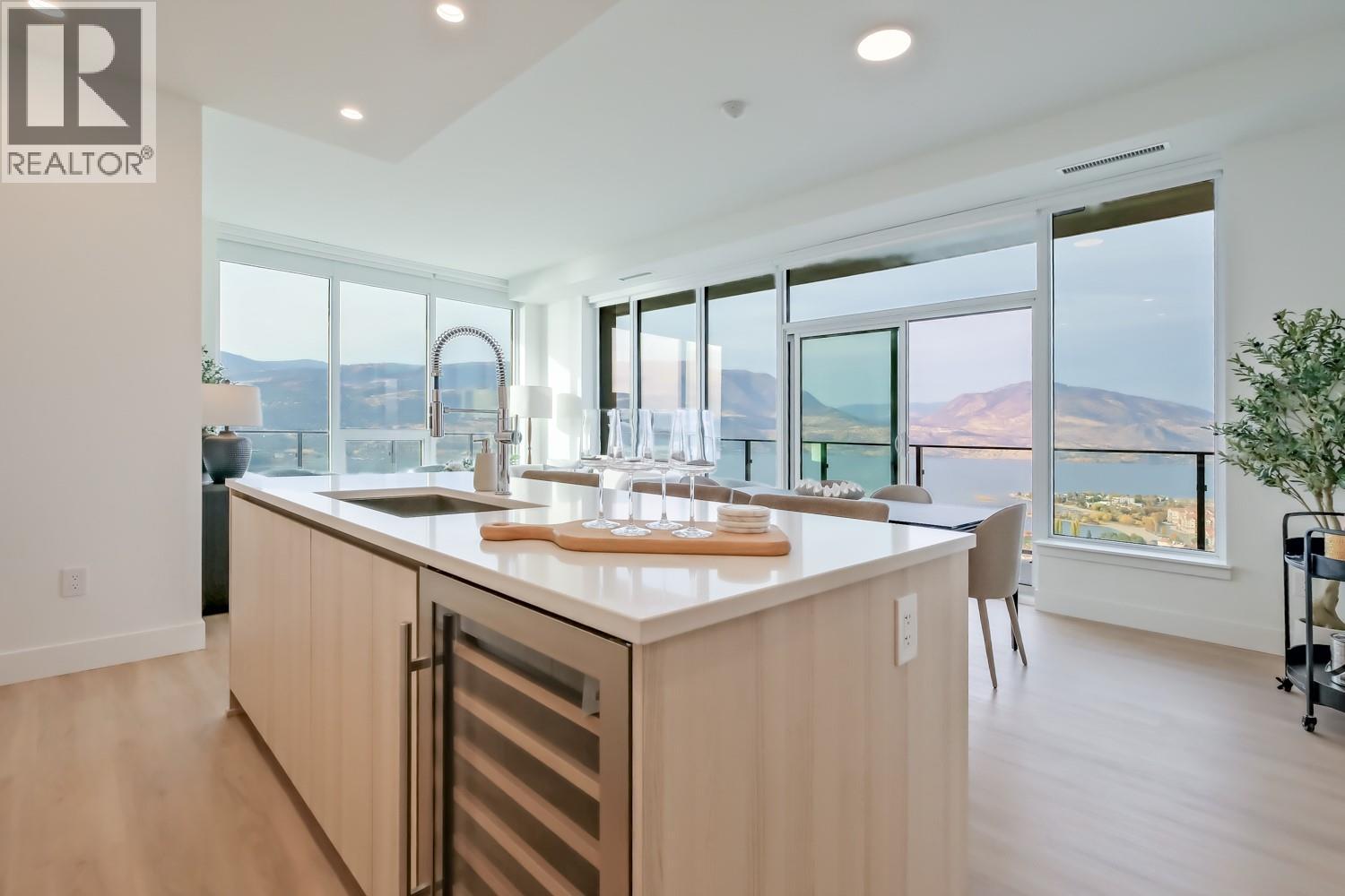 1626 Water Street Unit# 2808, Kelowna, British Columbia  V1Y 0N7 - Photo 3 - 10390314