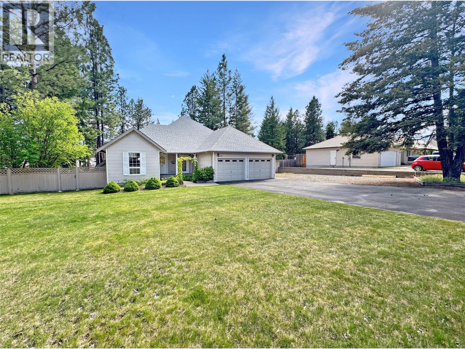 113 Deerview Crescent, Princeton, British Columbia  V0X 1W0 - Photo 2 - 10390487