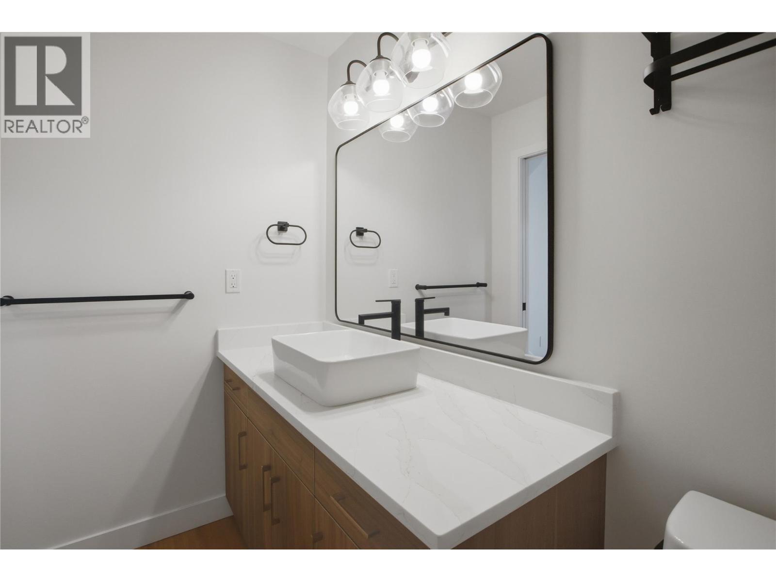 1940 Hillside Drive Unit# 1, Kamloops, British Columbia  V2E 2T3 - Photo 12 - 10390299