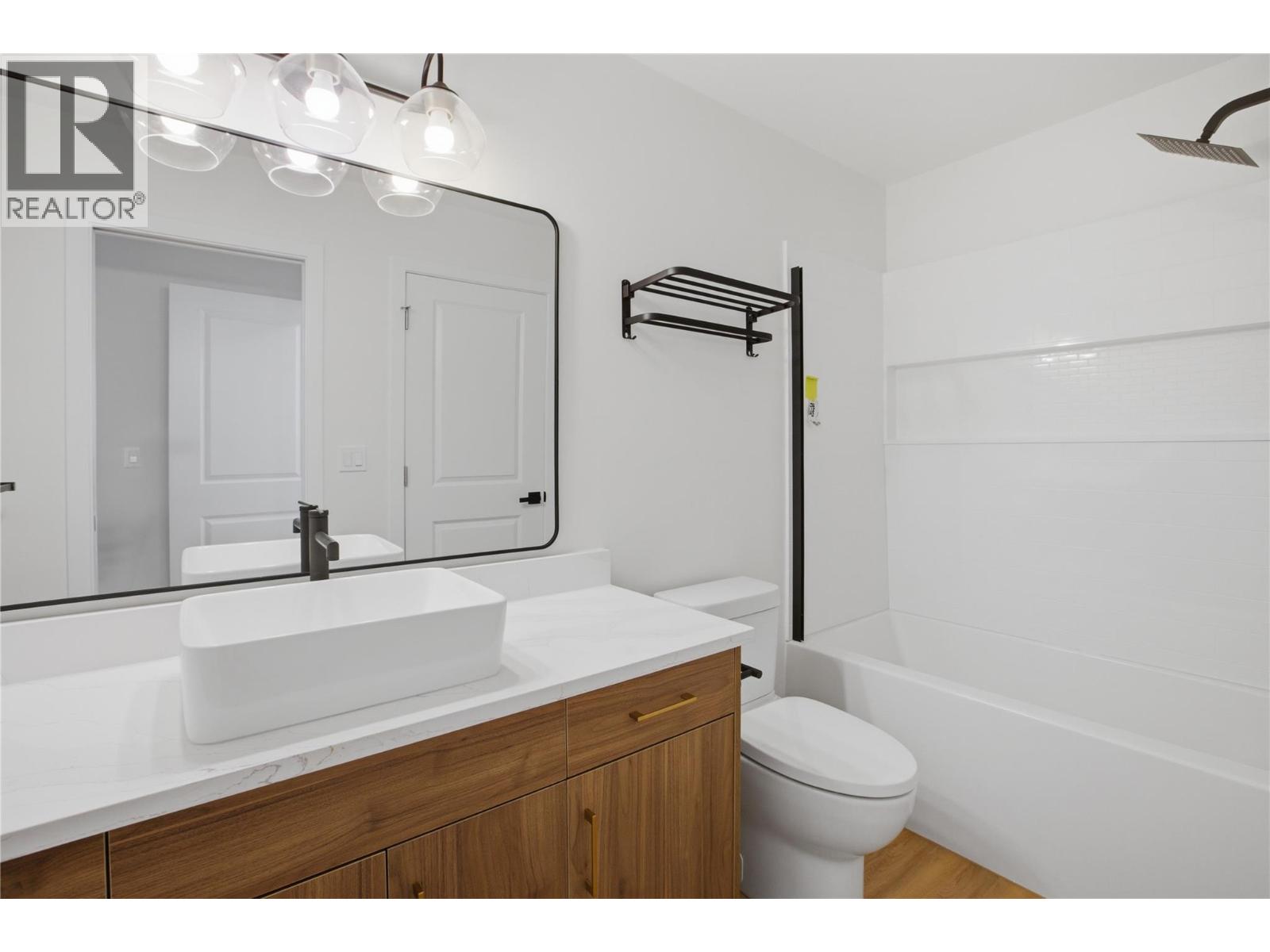 1940 Hillside Drive Unit# 1, Kamloops, British Columbia  V2E 2T3 - Photo 22 - 10390299