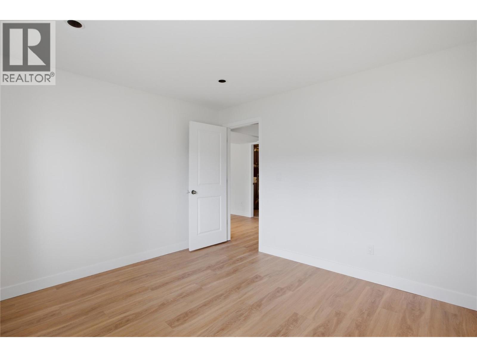 1940 Hillside Drive Unit# 1, Kamloops, British Columbia  V2E 2T3 - Photo 29 - 10390299