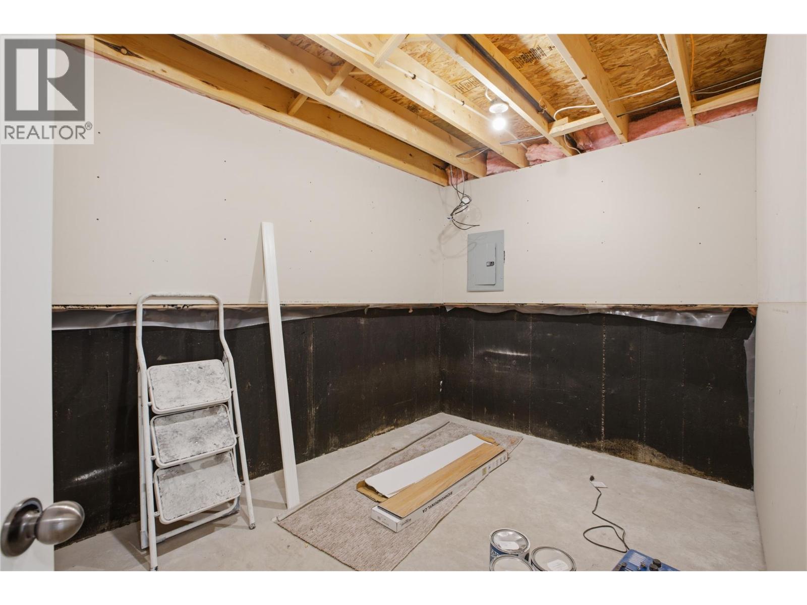 1940 Hillside Drive Unit# 1, Kamloops, British Columbia  V2E 2T3 - Photo 34 - 10390299