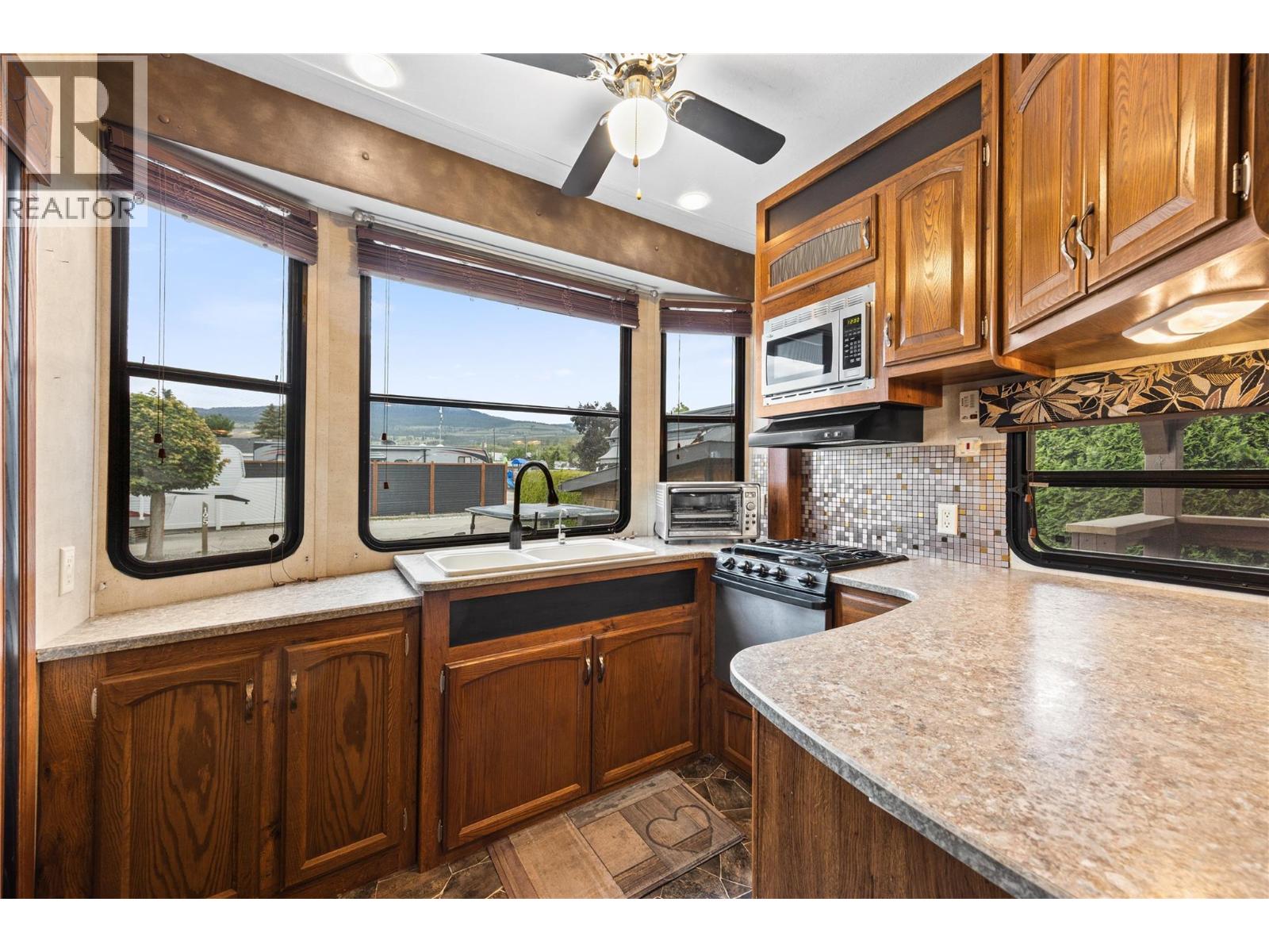 415 Commonwealth Road Unit# 197, Kelowna, British Columbia  V4V 1P4 - Photo 8 - 10390357