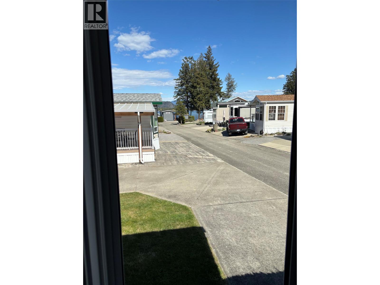 667 Waverly Park Frontage Road Unit# 30, Sorrento, British Columbia  V0E 2W1 - Photo 11 - 10389477