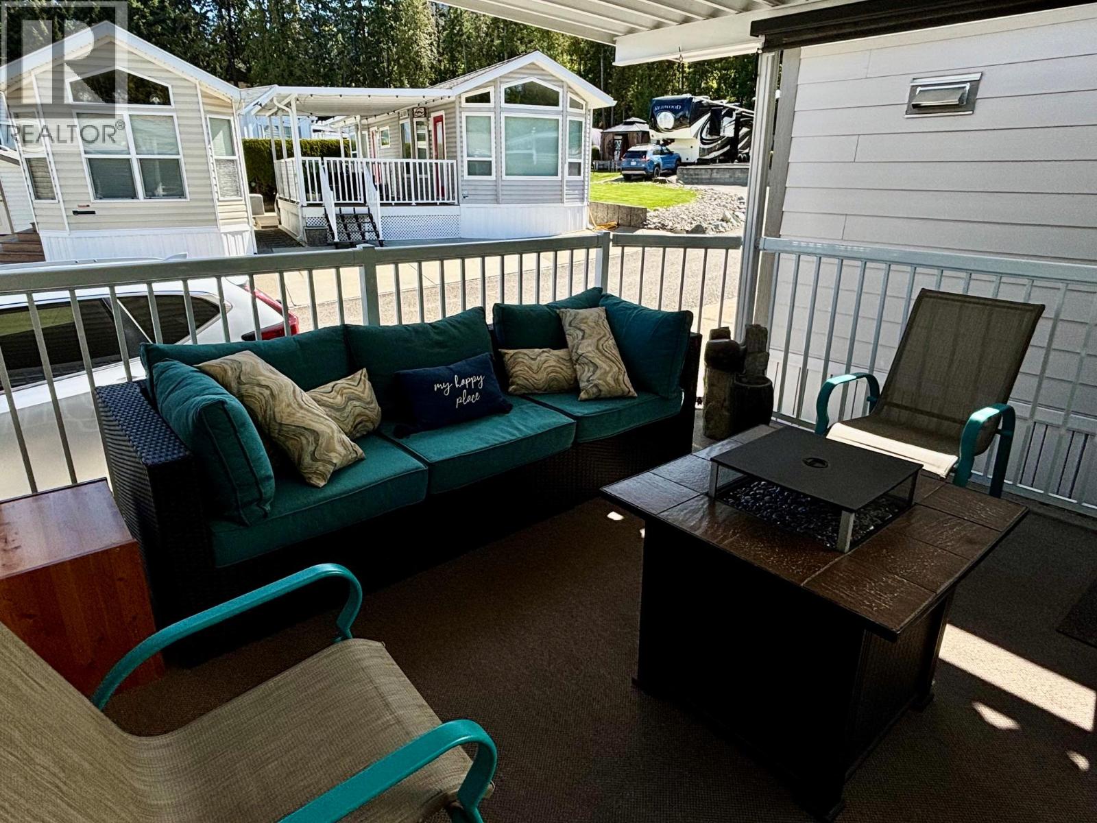 667 Waverly Park Frontage Road Unit# 30, Sorrento, British Columbia  V0E 2W1 - Photo 6 - 10389477