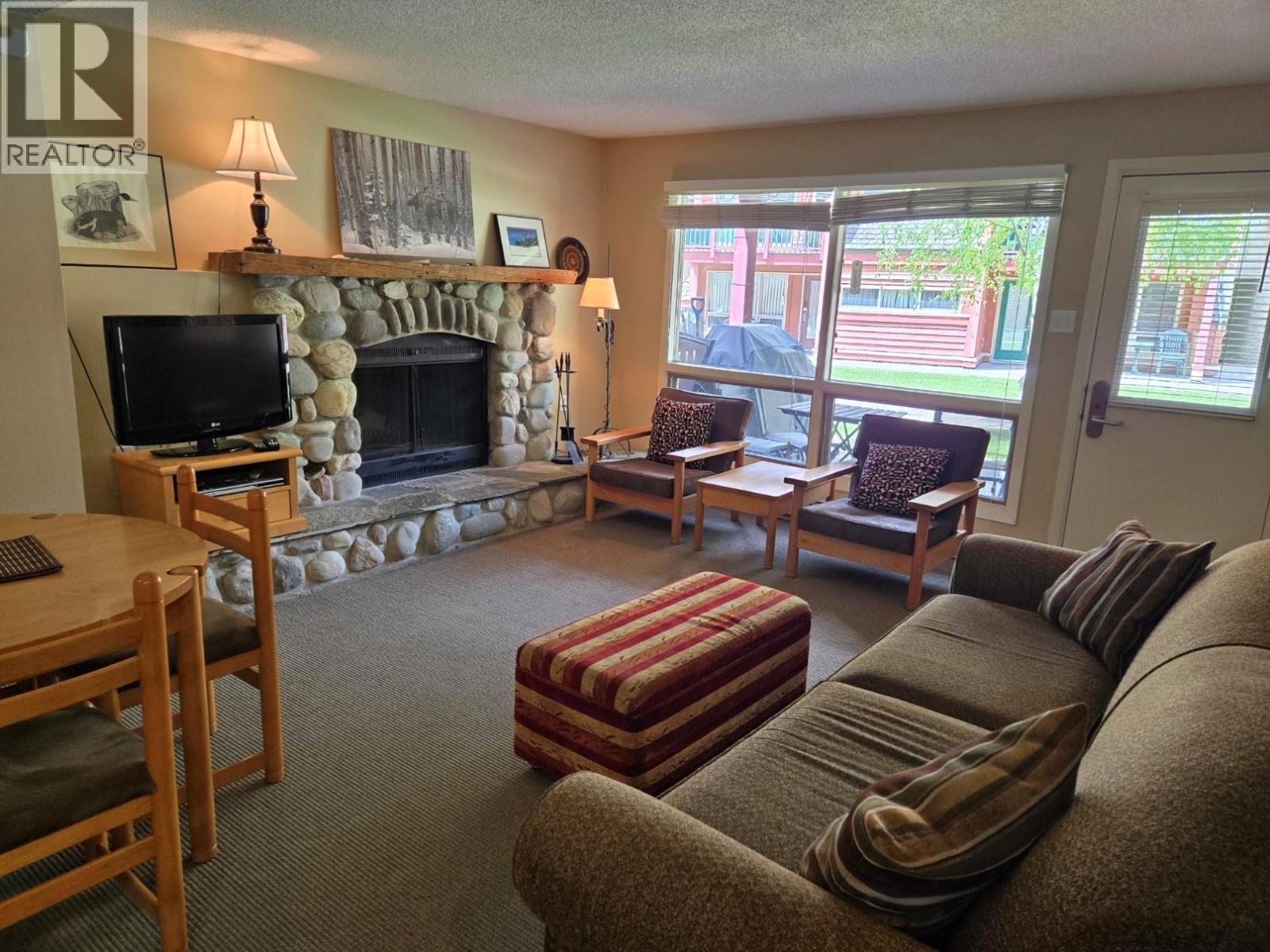 2030 Panorama Drive Unit# 1030, Panorama, British Columbia  V0A 1T0 - Photo 2 - 10390428