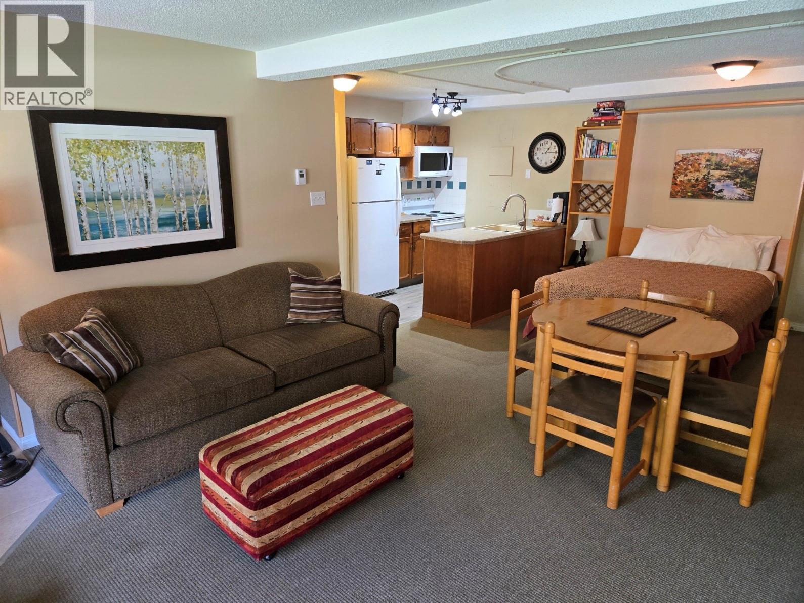 2030 Panorama Drive Unit# 1030, Panorama, British Columbia  V0A 1T0 - Photo 7 - 10390428