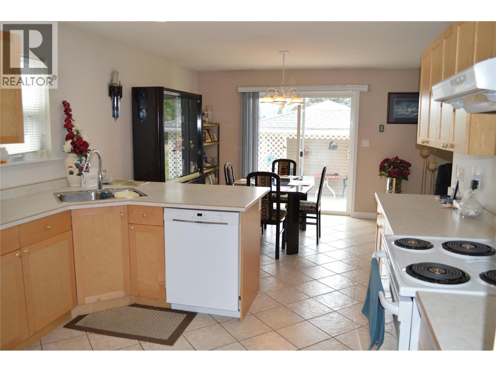 2135 Brycen Place, Grand Forks, British Columbia  V0H 1H0 - Photo 16 - 10389780