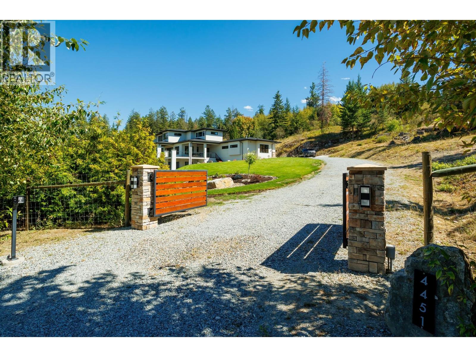 4451 Hayes Road, Kelowna, British Columbia  V1W 5A7 - Photo 9 - 10389460