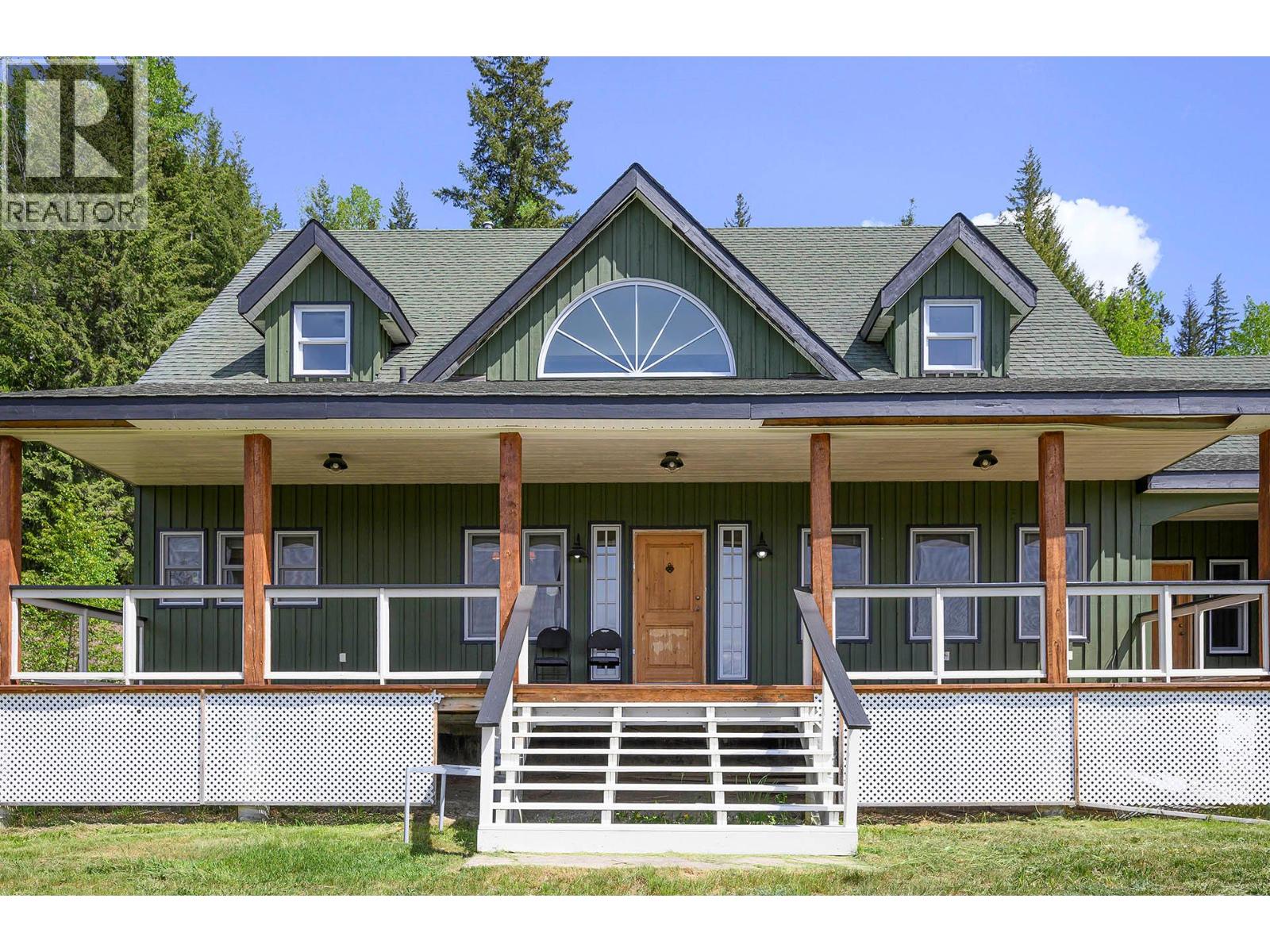 405 Raft West Fsr Road, Clearwater, British Columbia  V0E 1N1 - Photo 1 - 10389913