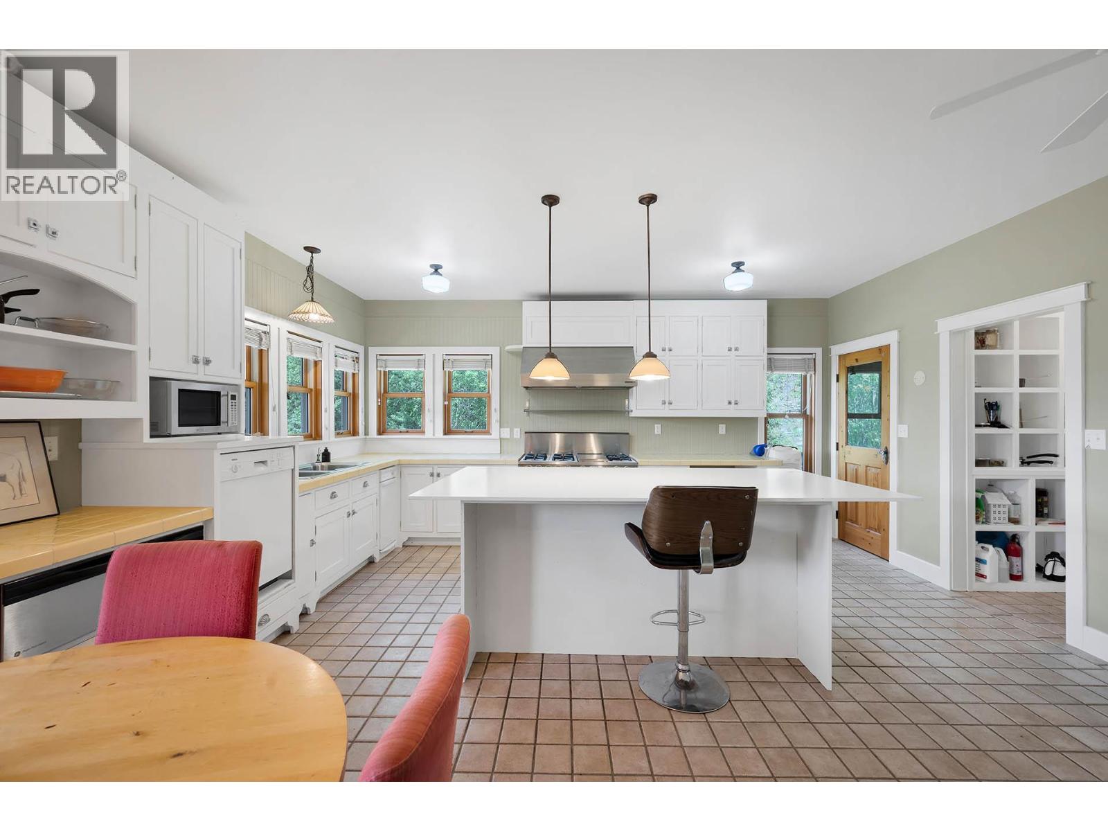 405 Raft West Fsr Road, Clearwater, British Columbia  V0E 1N1 - Photo 11 - 10389913