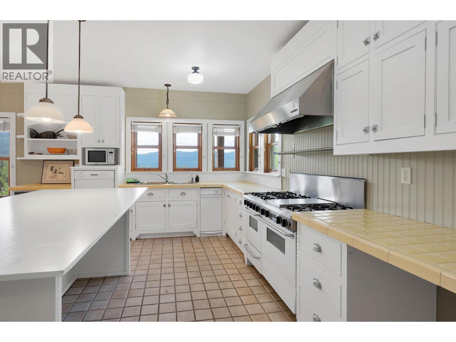 405 Raft West Fsr Road, Clearwater, British Columbia  V0E 1N1 - Photo 12 - 10389913