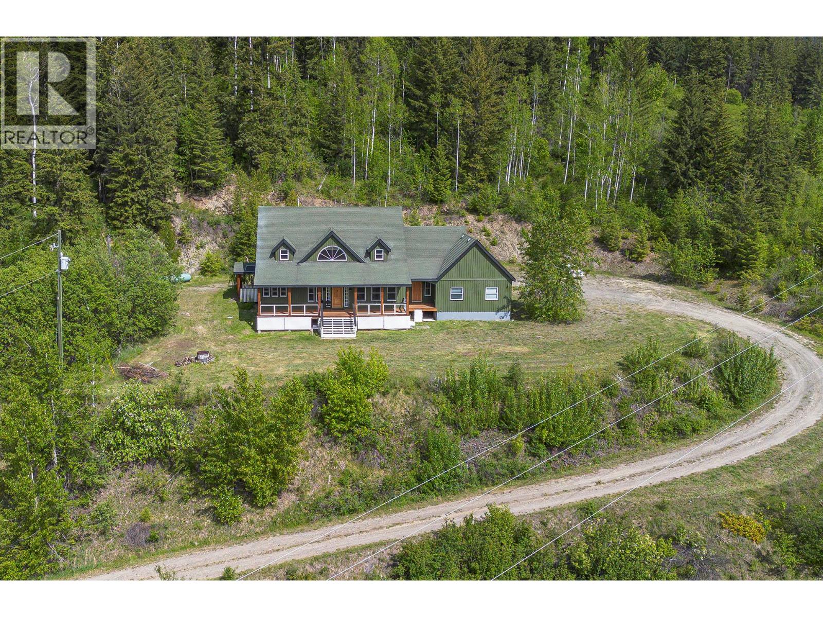 405 Raft West Fsr Road, Clearwater, British Columbia  V0E 1N1 - Photo 2 - 10389913