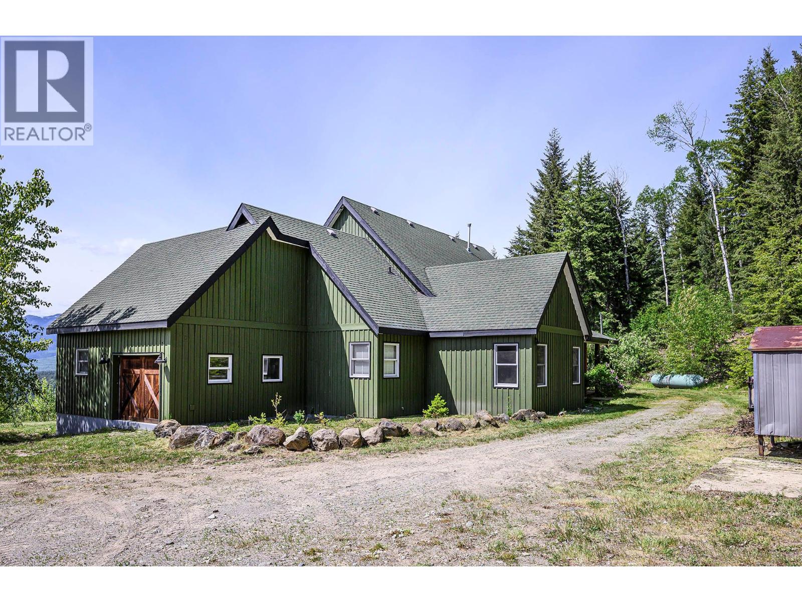 405 Raft West Fsr Road, Clearwater, British Columbia  V0E 1N1 - Photo 4 - 10389913