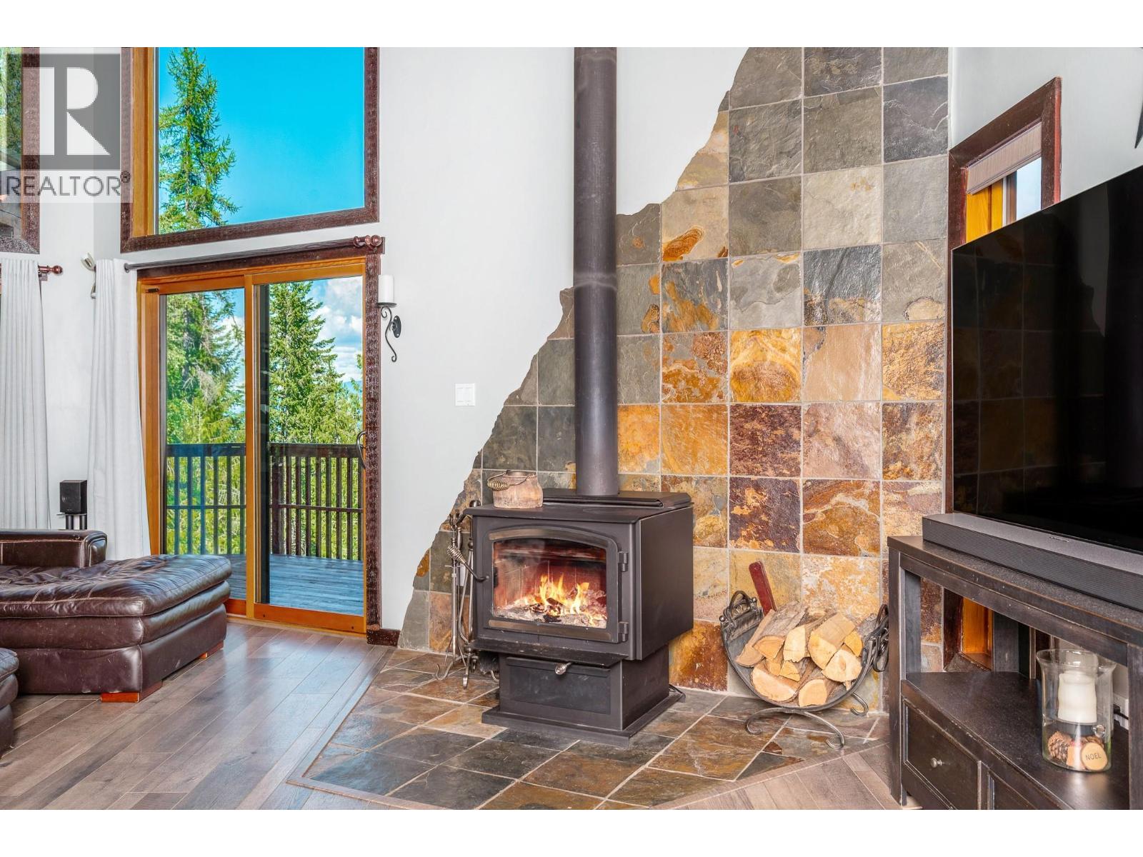 424 Glenmary Road, Enderby, British Columbia  V0E 1V3 - Photo 9 - 10390078