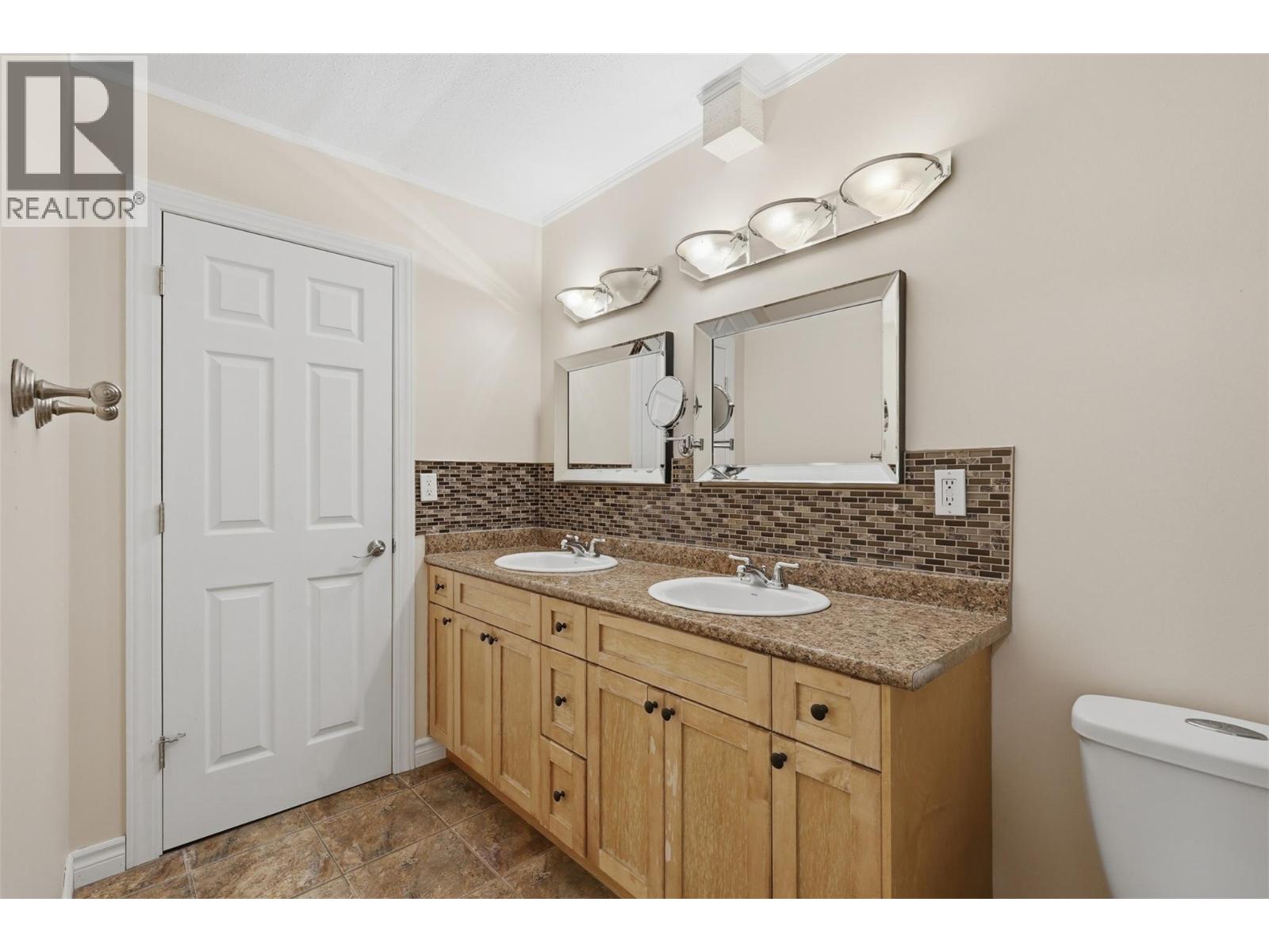 1810 Springhill Drive Unit# 12, Kamloops, British Columbia  V2E 1P9 - Photo 32 - 10390498