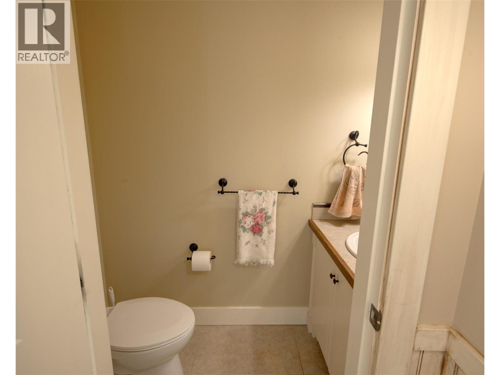 4201 Highland Park Road, Armstrong, British Columbia  V4Y 0L3 - Photo 44 - 10390322