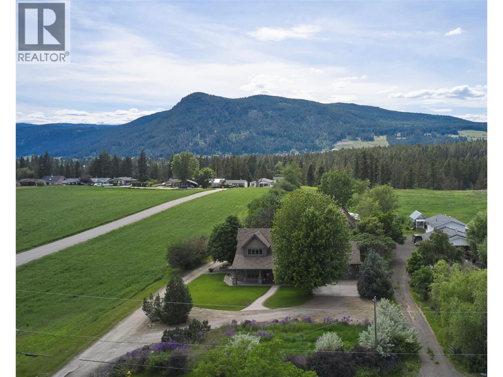 4201 Highland Park Road, Armstrong, British Columbia  V4Y 0L3 - Photo 5 - 10390322