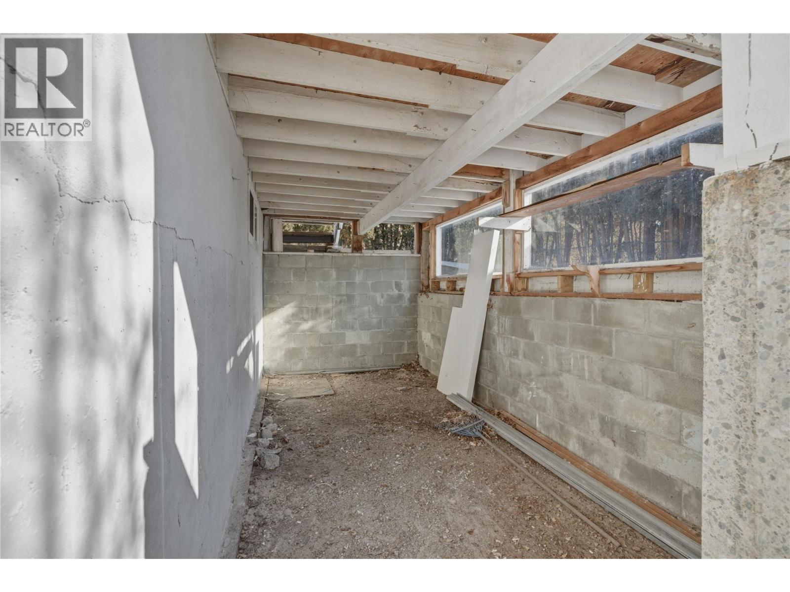 1259 Hook Drive, Kamloops, British Columbia  V2B 7S8 - Photo 13 - 10390461