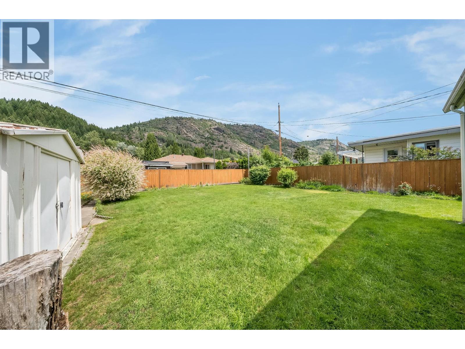 3311 Dahlia Crescent, Trail, British Columbia  V1R 2Y1 - Photo 38 - 10390517