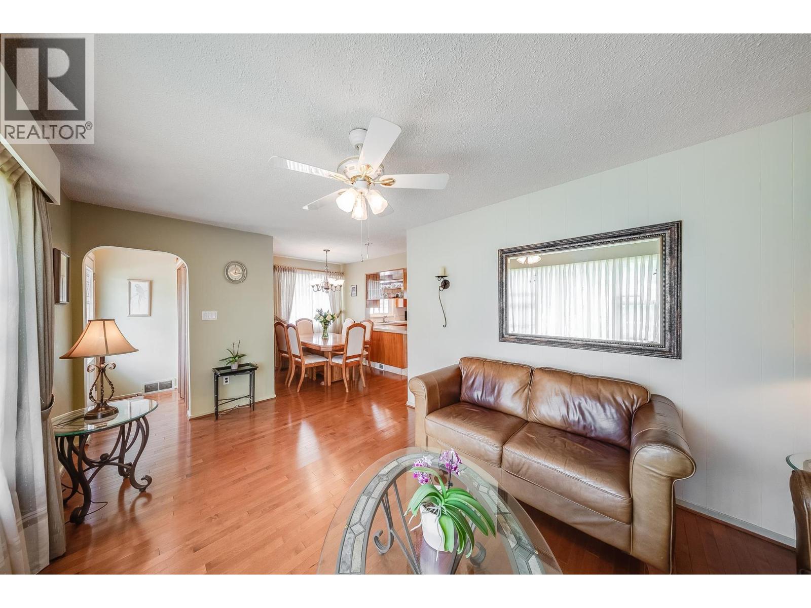 3311 Dahlia Crescent, Trail, British Columbia  V1R 2Y1 - Photo 4 - 10390517