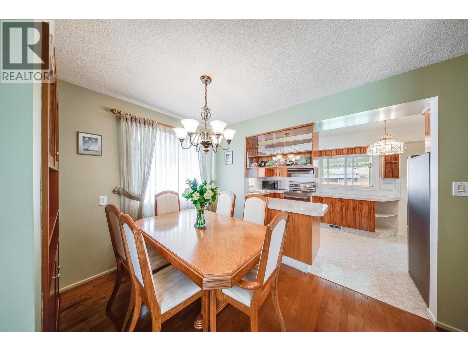3311 Dahlia Crescent, Trail, British Columbia  V1R 2Y1 - Photo 6 - 10390517