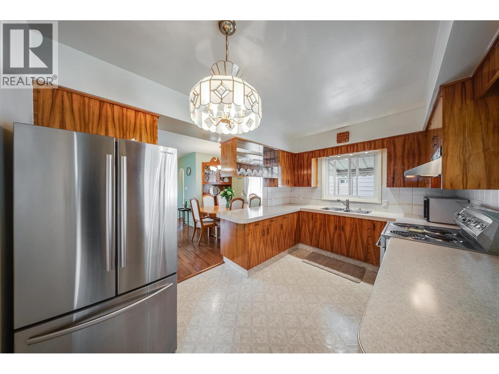3311 Dahlia Crescent, Trail, British Columbia  V1R 2Y1 - Photo 8 - 10390517
