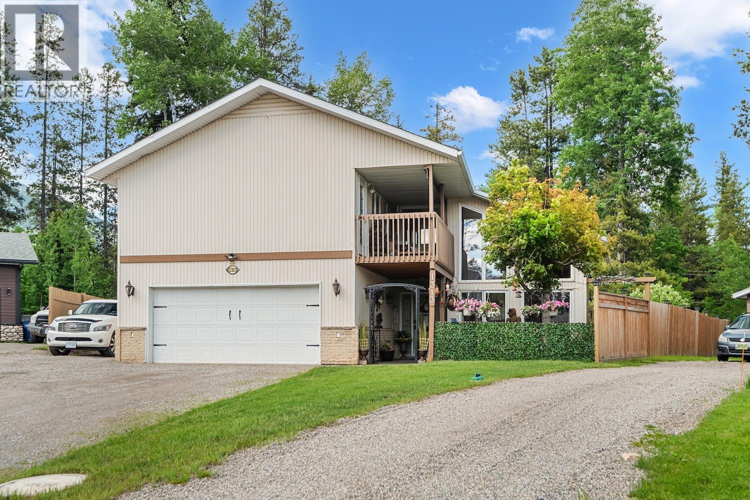 1313 Cypress Place, Sparwood, British Columbia  V0B 2G2 - Photo 2 - 10390504