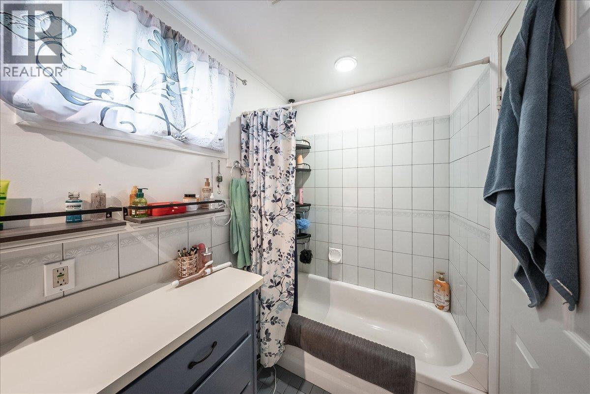 96 Reservoir Road, Warfield, British Columbia  V1R 3R8 - Photo 20 - 10390532