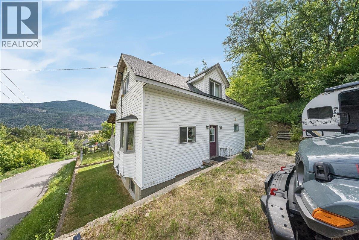 96 Reservoir Road, Warfield, British Columbia  V1R 3R8 - Photo 40 - 10390532