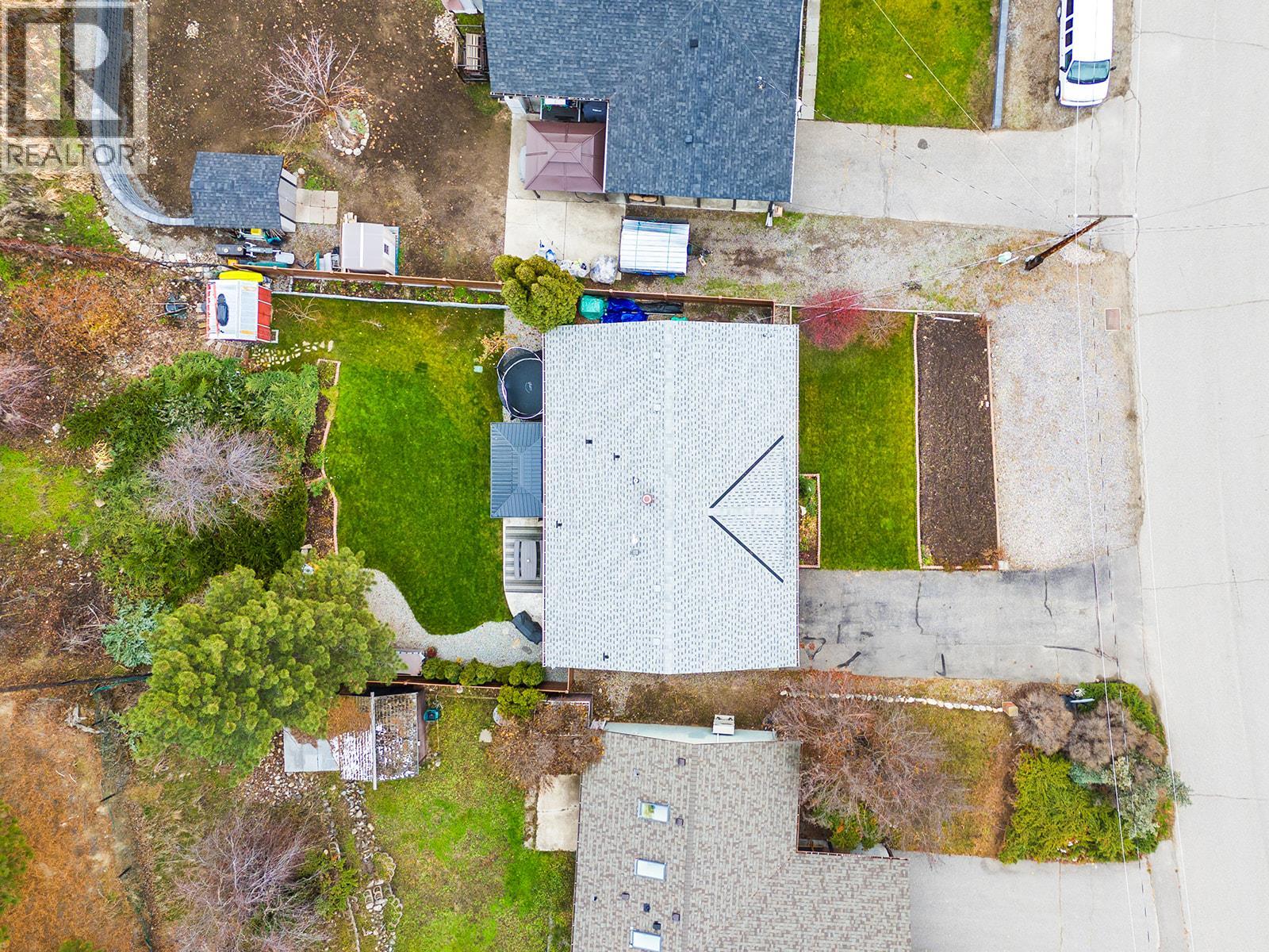 755 Camelia Road, Kelowna, British Columbia  V1X 3M9 - Photo 13 - 10390525