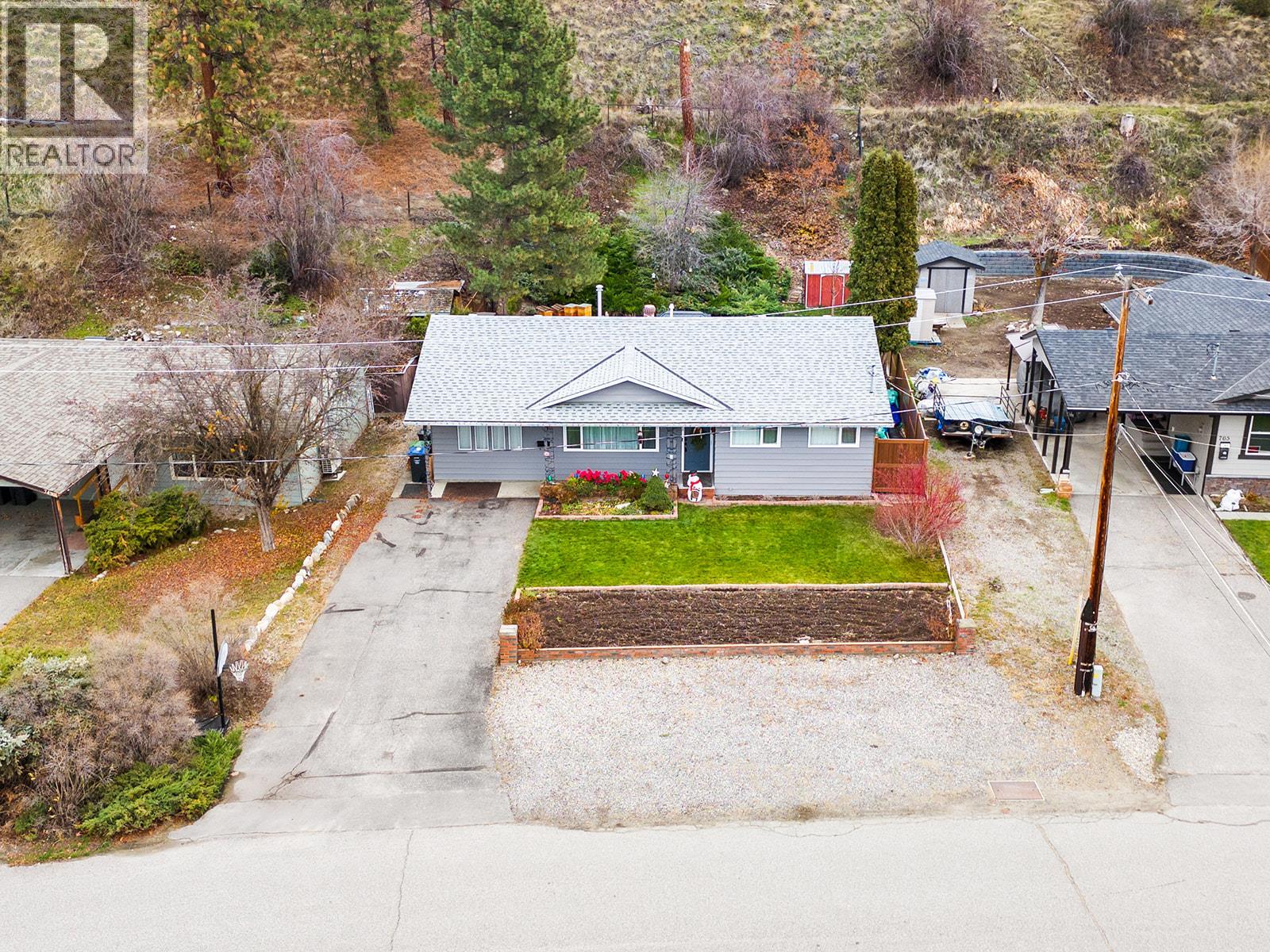 755 Camelia Road, Kelowna, British Columbia  V1X 3M9 - Photo 15 - 10390525