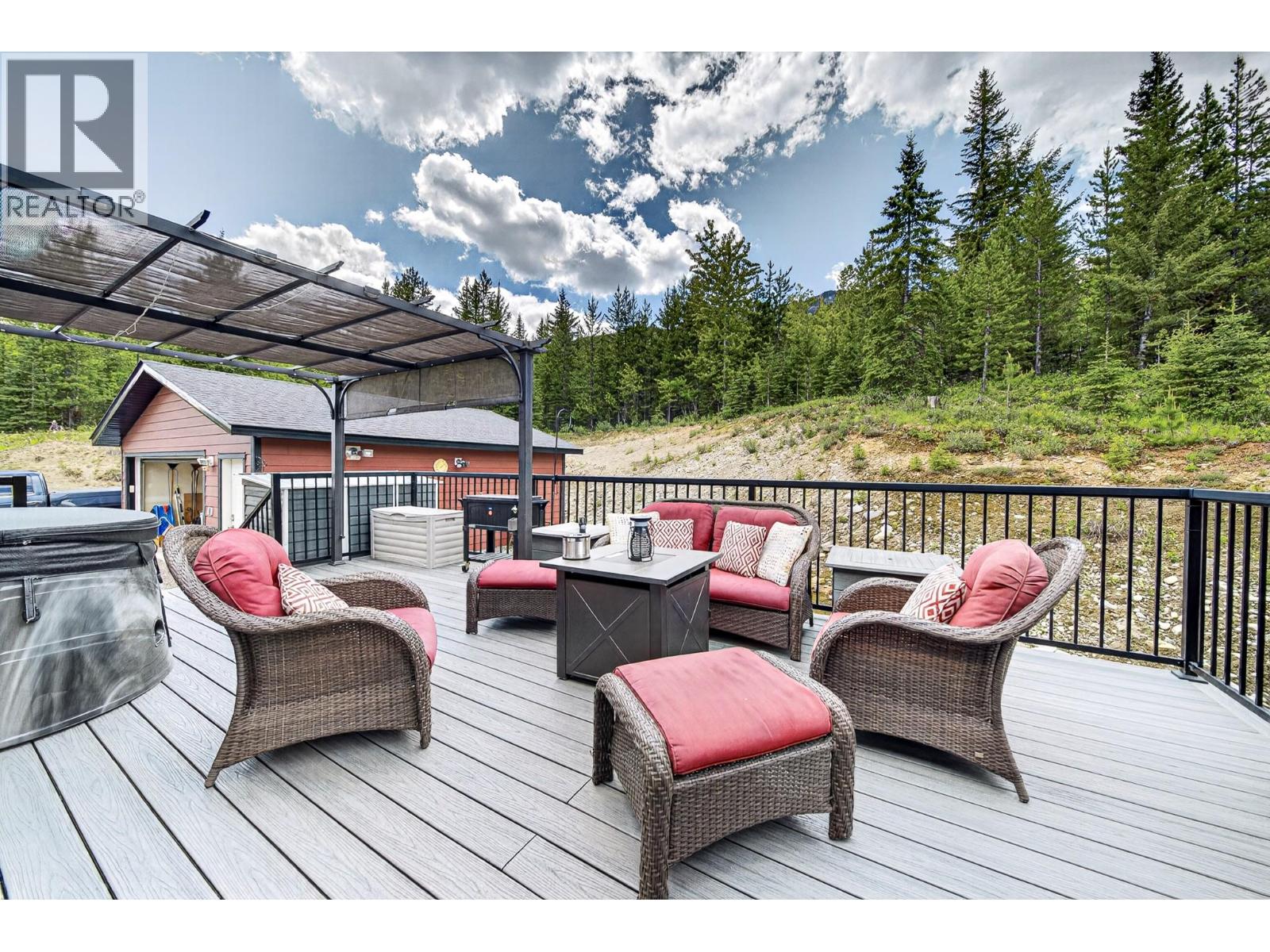 115 Deerborne Drive, Elkford, British Columbia  V0B 1H0 - Photo 32 - 10390537