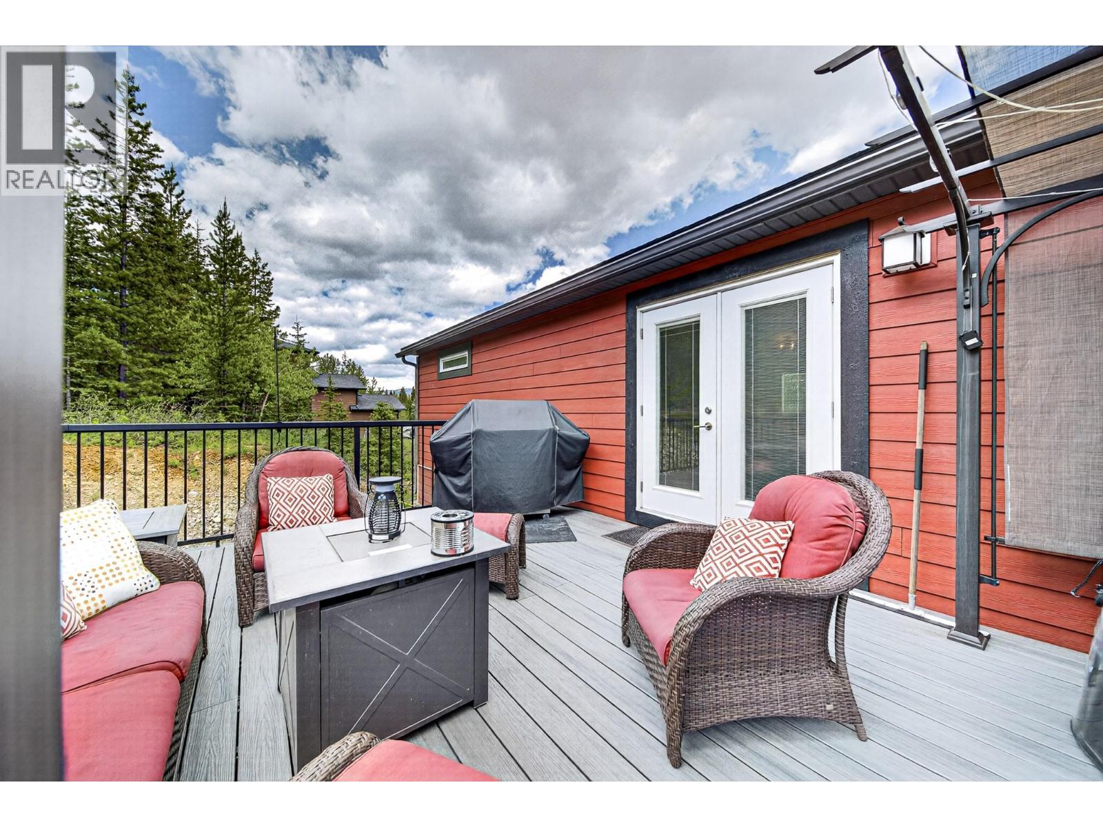 115 Deerborne Drive, Elkford, British Columbia  V0B 1H0 - Photo 35 - 10390537