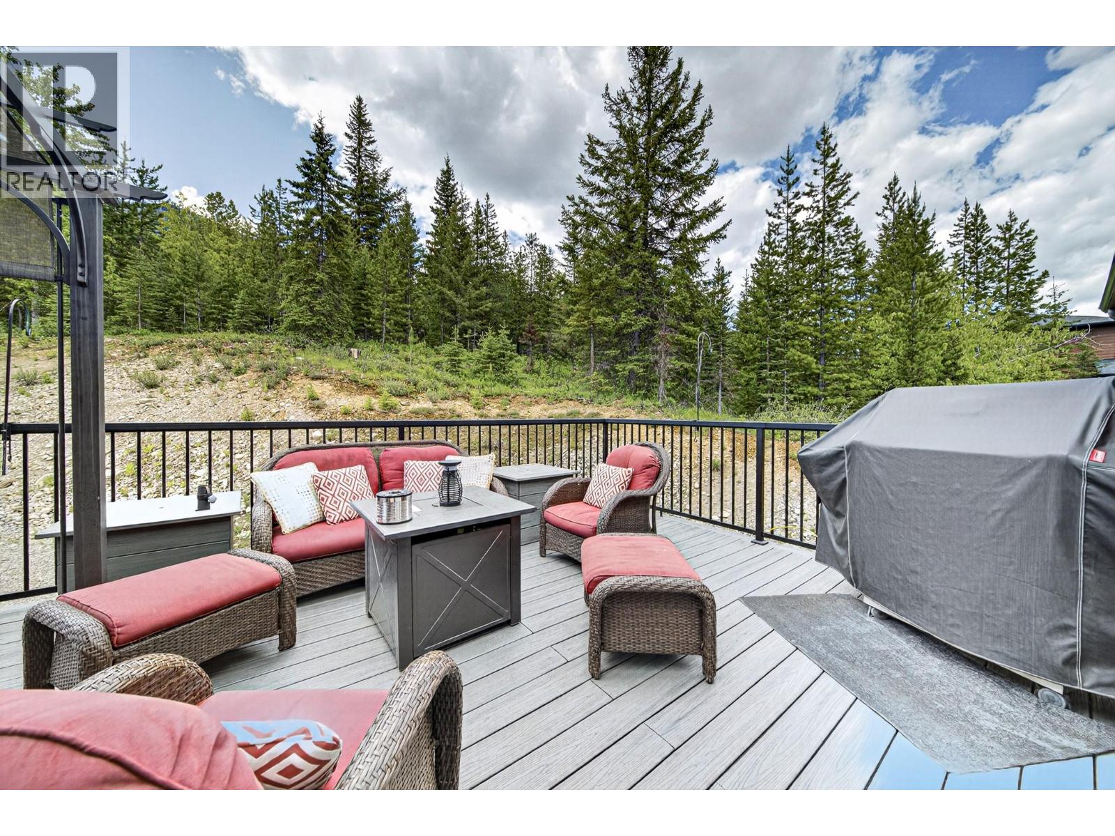 115 Deerborne Drive, Elkford, British Columbia  V0B 1H0 - Photo 36 - 10390537