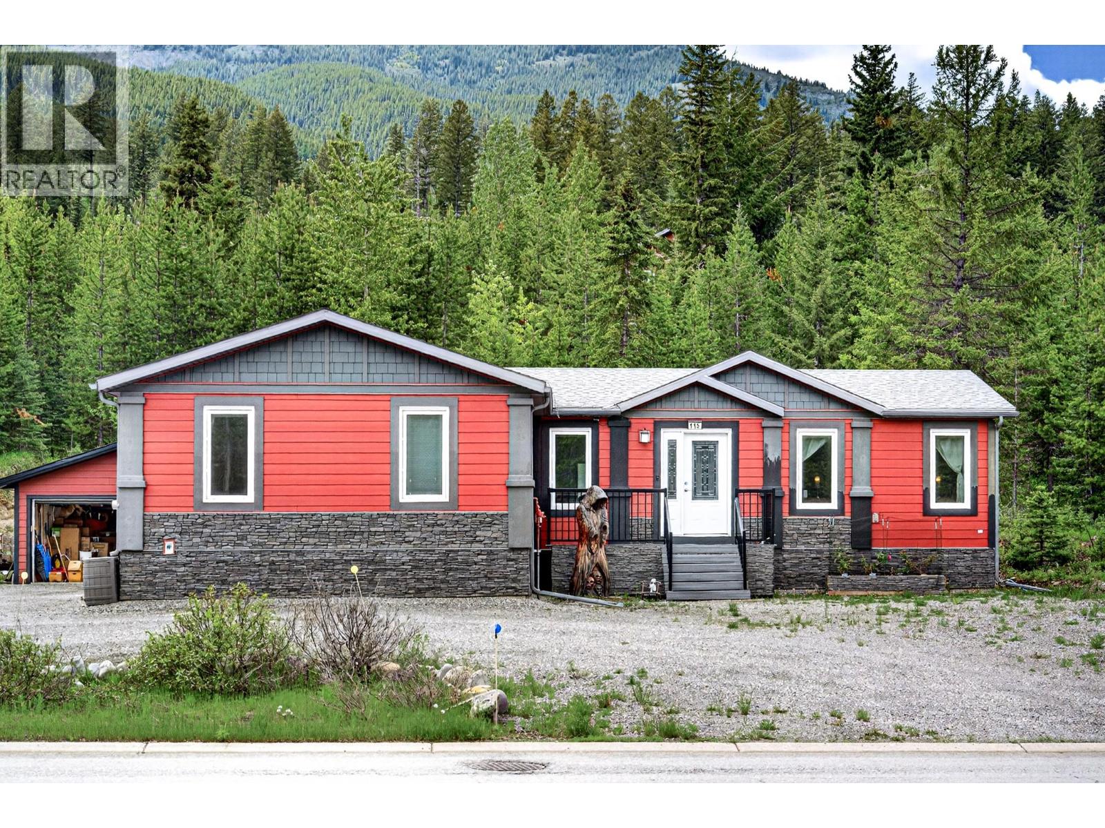 115 Deerborne Drive, Elkford, British Columbia  V0B 1H0 - Photo 45 - 10390537