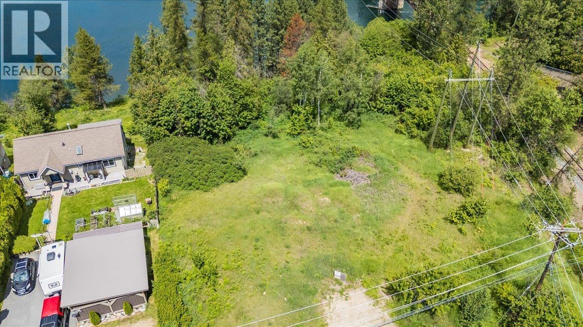 1101 1st Street Lot# Lot A, Castlegar, British Columbia  V1N 1A1 - Photo 11 - 10390418